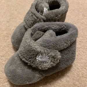 Baby ugg booties size 2